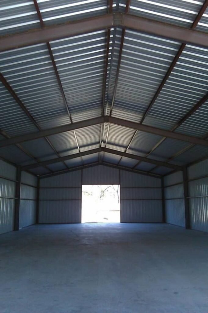 هناجر كبيرة في الطائف